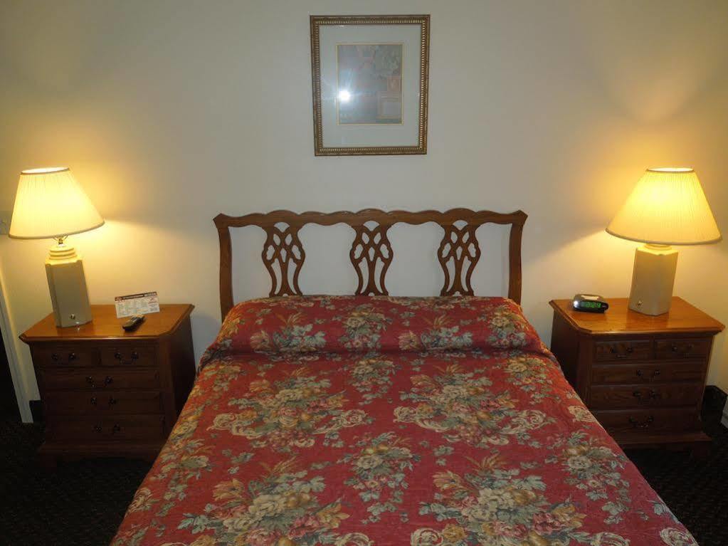 Baymont By Wyndham Essex Burlington Area Hotell Eksteriør bilde
